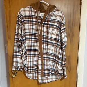 American Eagle Tan & White Plaid Hooded Shacket